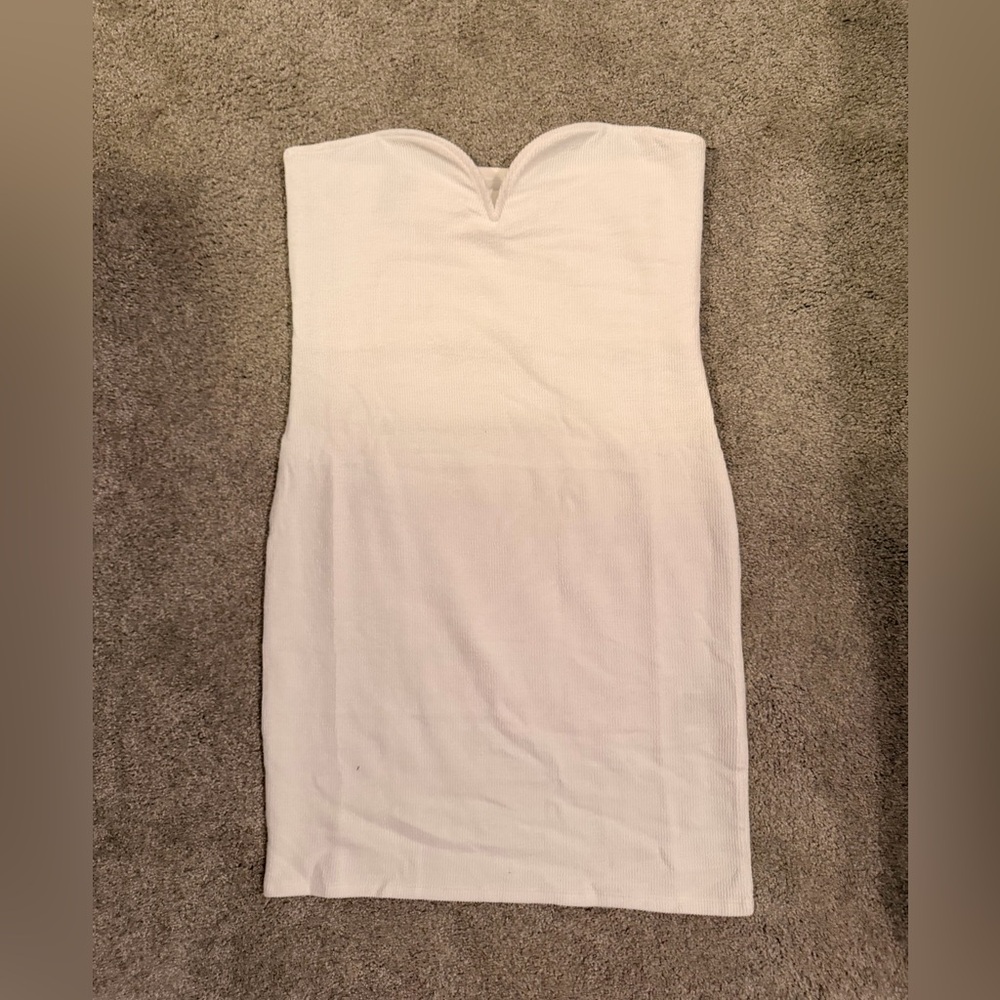 White ribbed strapless dress